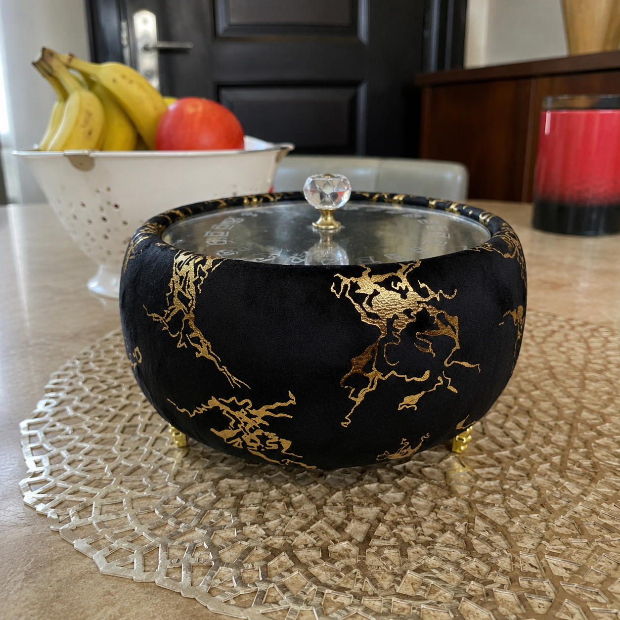 Luxury Turkish Velvet Hotpot with Crystal Lid Handle – Premium Insulated Food Warmer